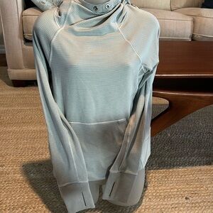 Athleta women’s running jacket Gray and white stripes. XS